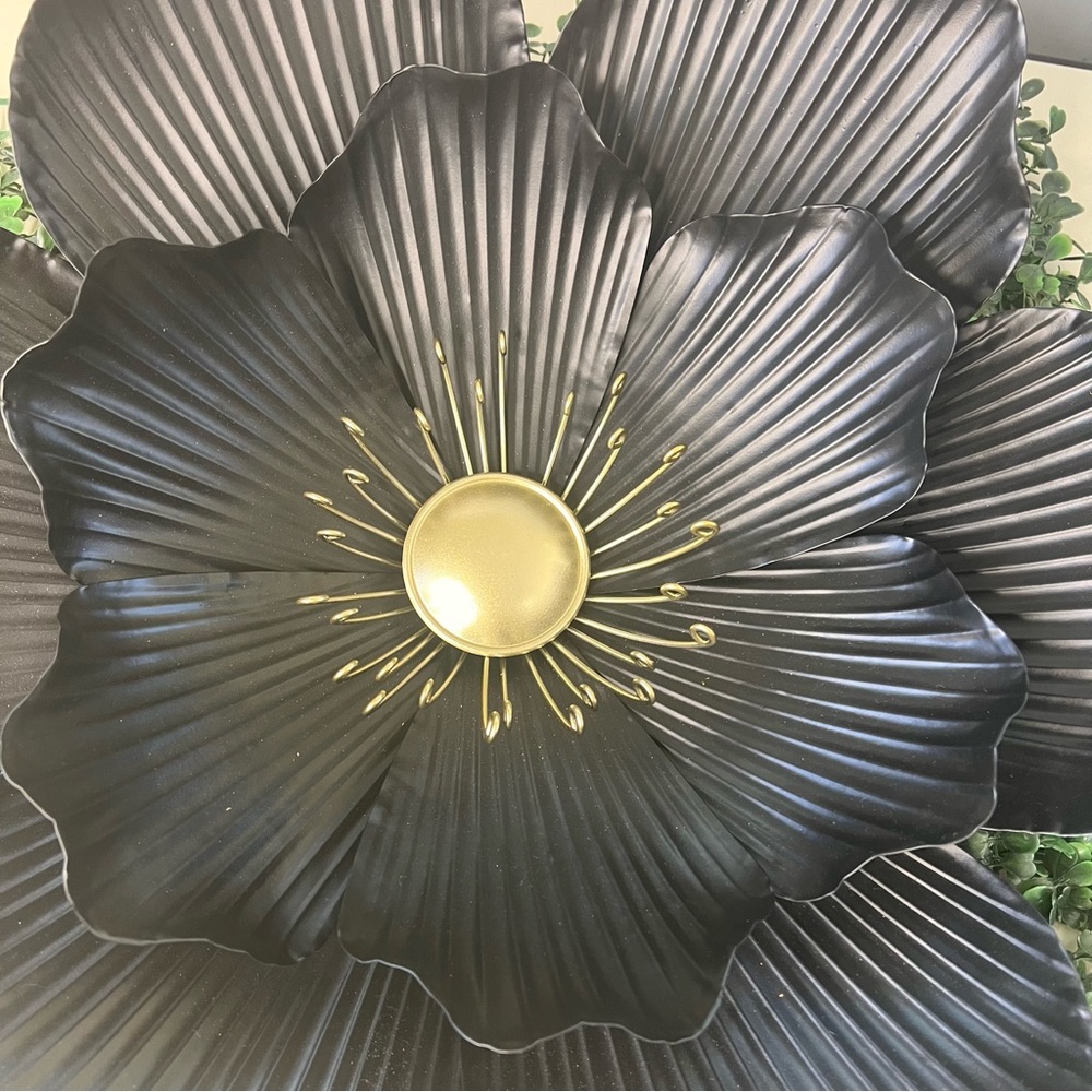 Black and Gold Metal Wall Flower Decor - Picture 3 of 8